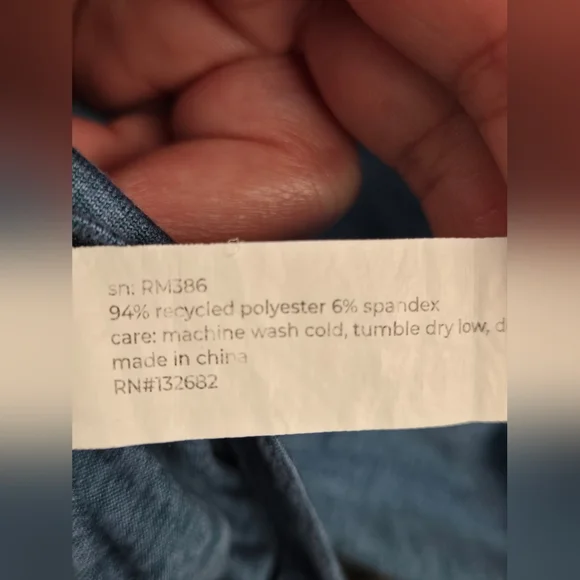 Men's Rabbit EZ Tee Long Sleeve Athleisure Running Shirt, Medium - Picture 5 of 5